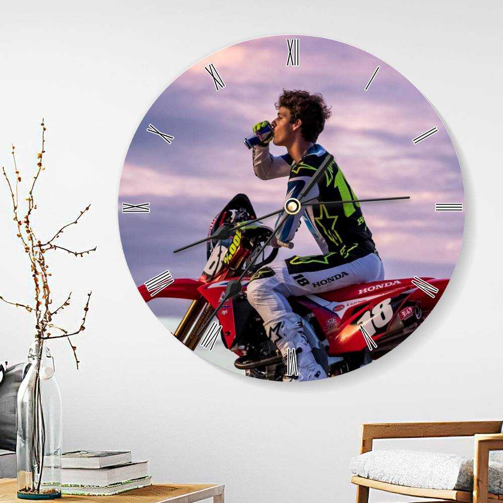 Jett Lawrence Round Wall Clock Home Decor Wall Clock Gifts for Jett Lawrence Fans Jettson 18 Wall Clock