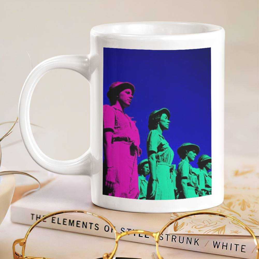 TV Girl Mug Speak French Mug