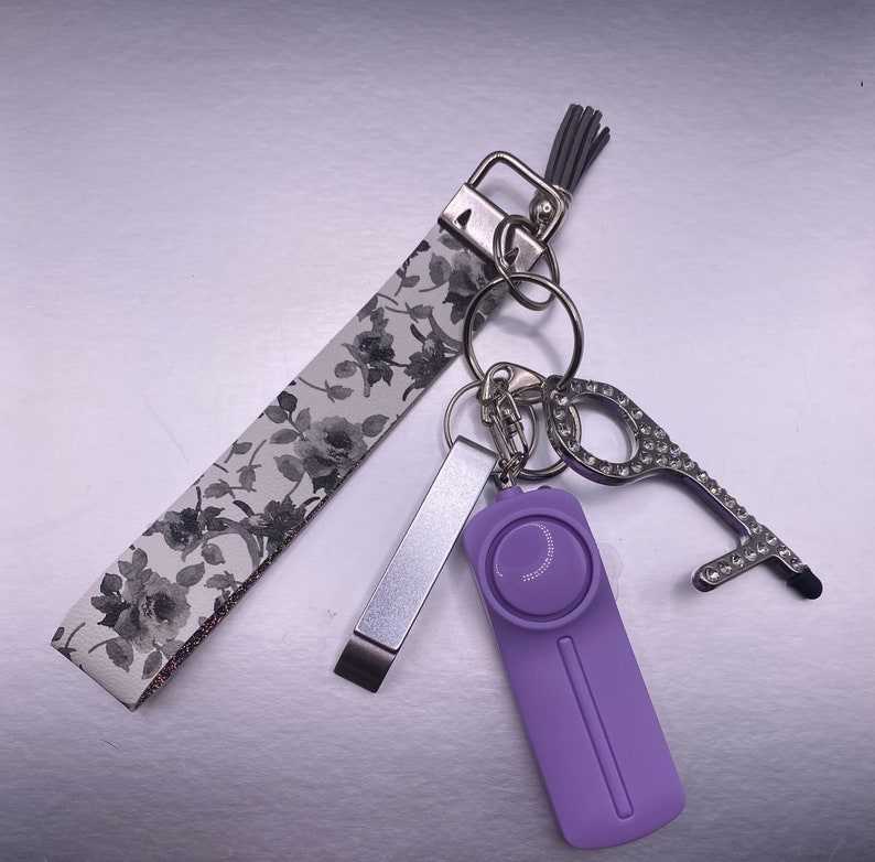 Self Defense Keychain Bracelet with Card Holder – She's A Beat Beauty