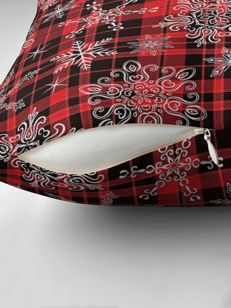 Red Christmas Plaid Snowflake Pillow Soft And Comfortable Plaid Christmas Pillows