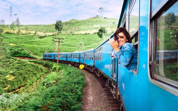 Train Wishing Happy Journey Images 1