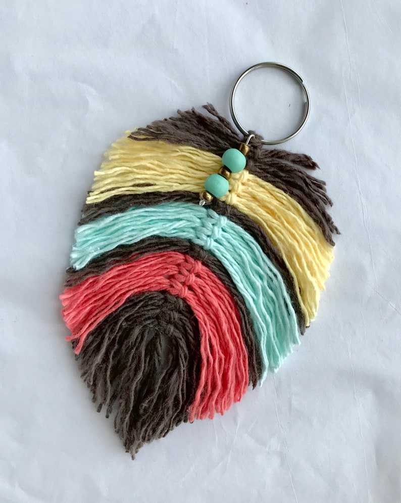 Macrame on sale feather keyring