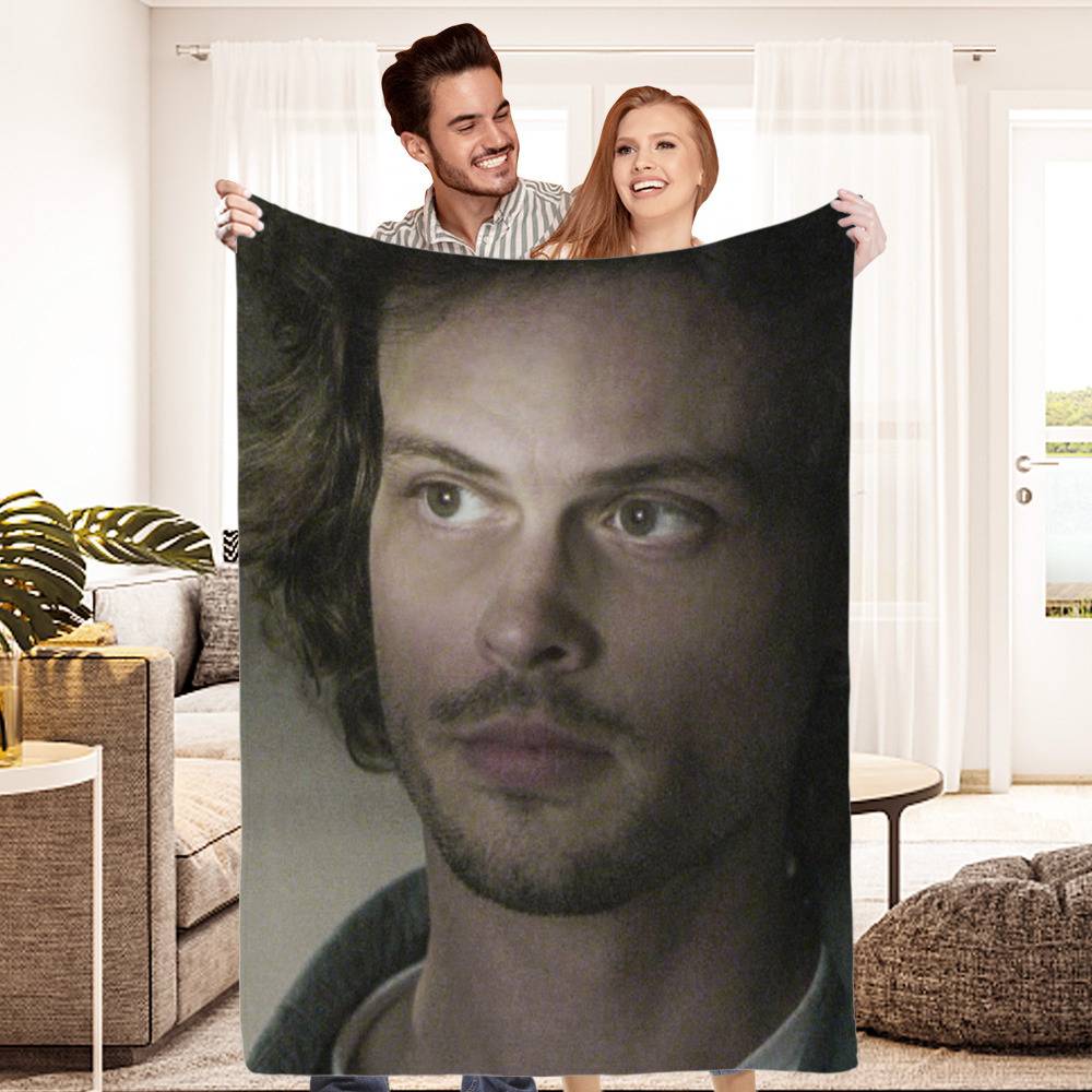 Criminal minds best sale reid blanket