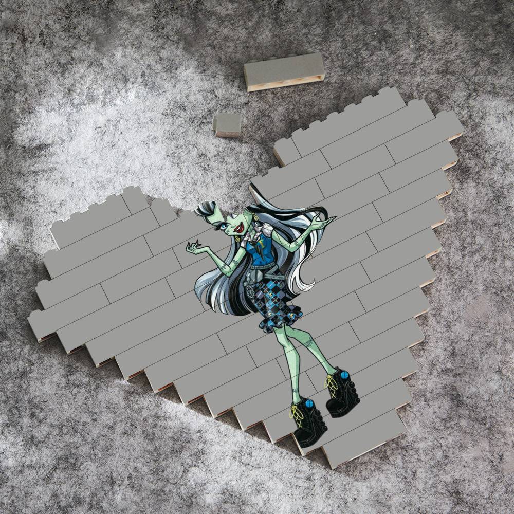 Monster High Heart Shape Building Blocks | monsterdollmerch.com