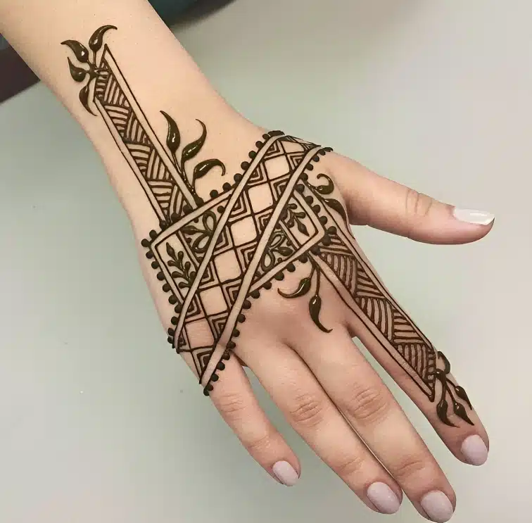 back hand mehndi design, modern back hand mehndi design