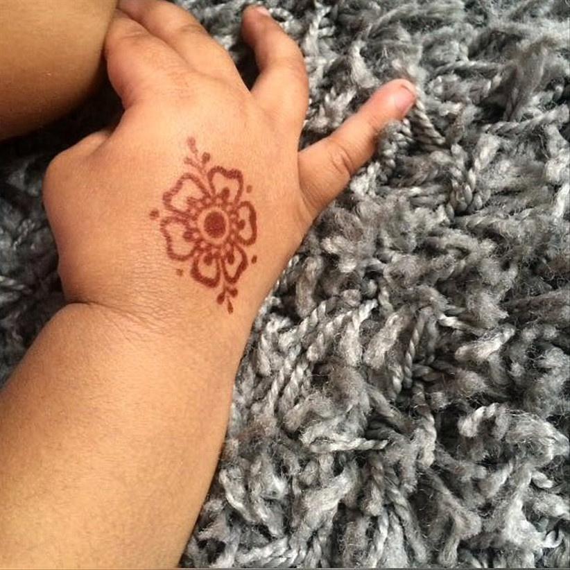 Mehndi Design For Baby Girl Simple