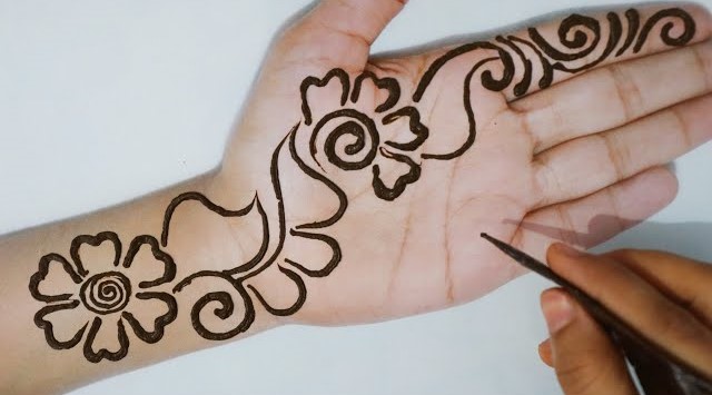 Easy Arabic Mehndi Design