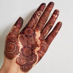 flower front hand mehndi design