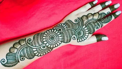 Simple Arabic Mehndi Design