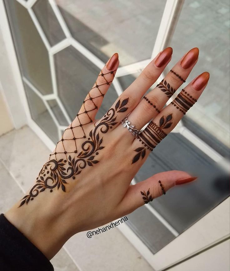 Tattoo Simple Mehndi Design