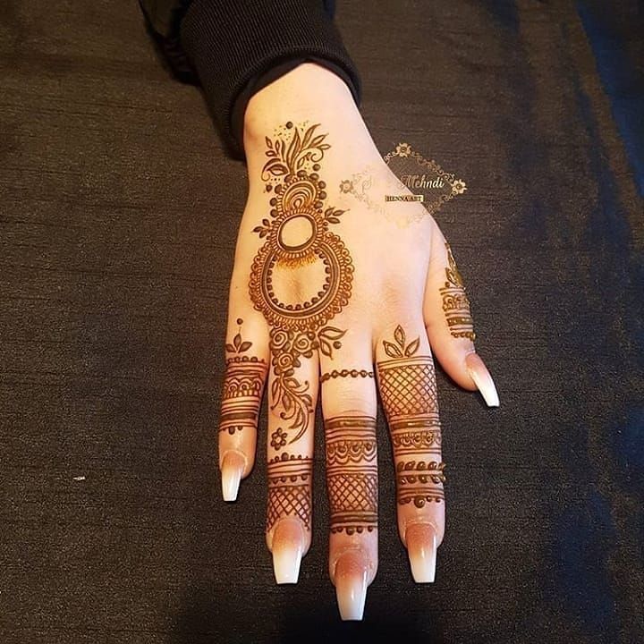 Instagram Simple Mehndi Design