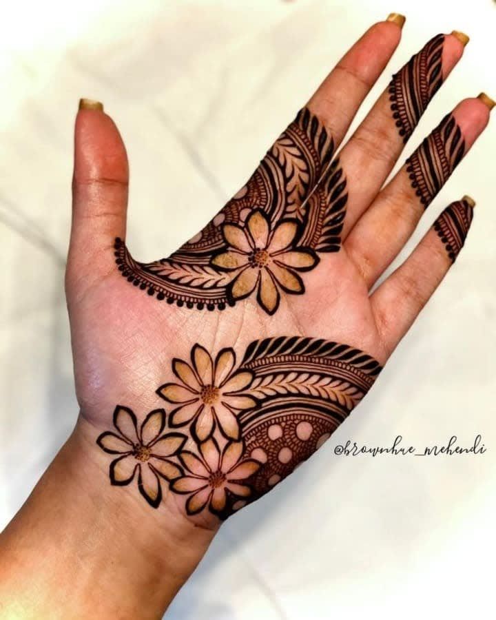 Front Hand Simple Mehndi Design, Front Hand Mehndi Design 124
