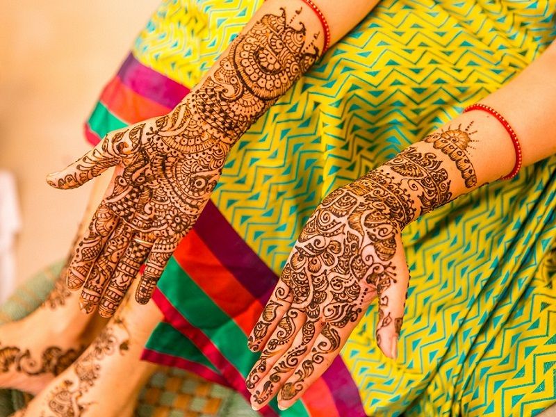 Back Hand Mehndi Design, Stylish Back Hand Mehndi Designs 157