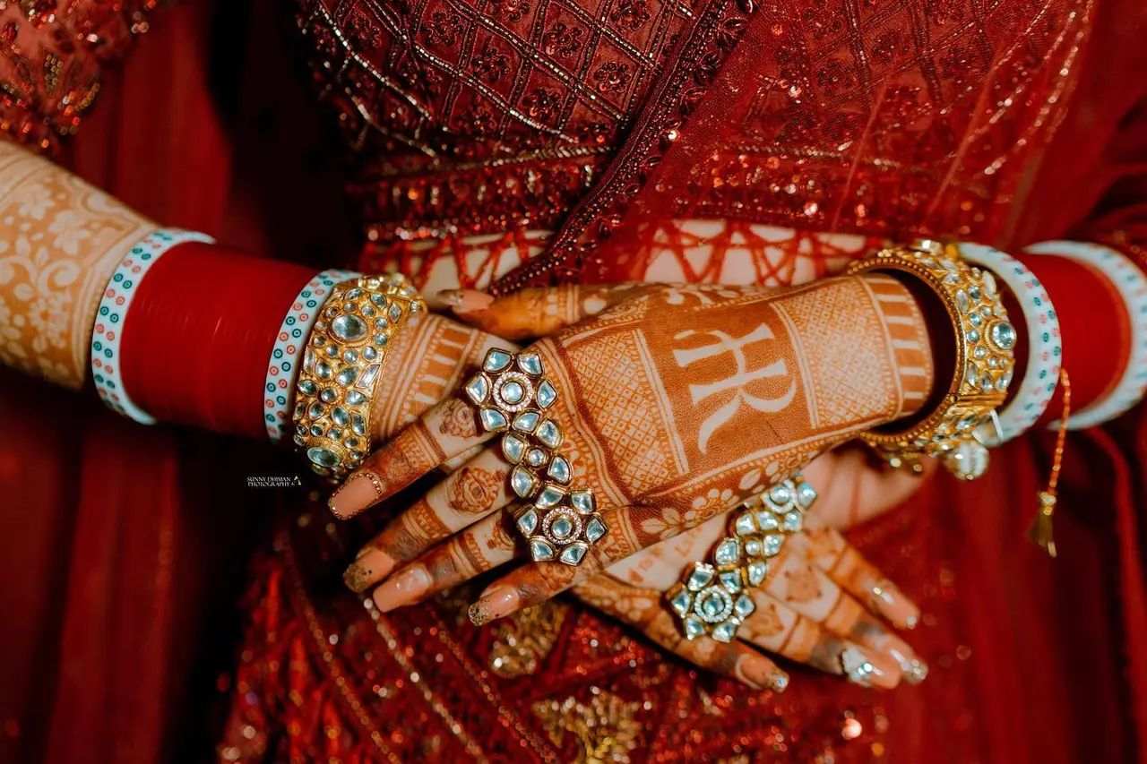 Back Hand Mehndi Design, Stylish Back Hand Mehndi Designs 167