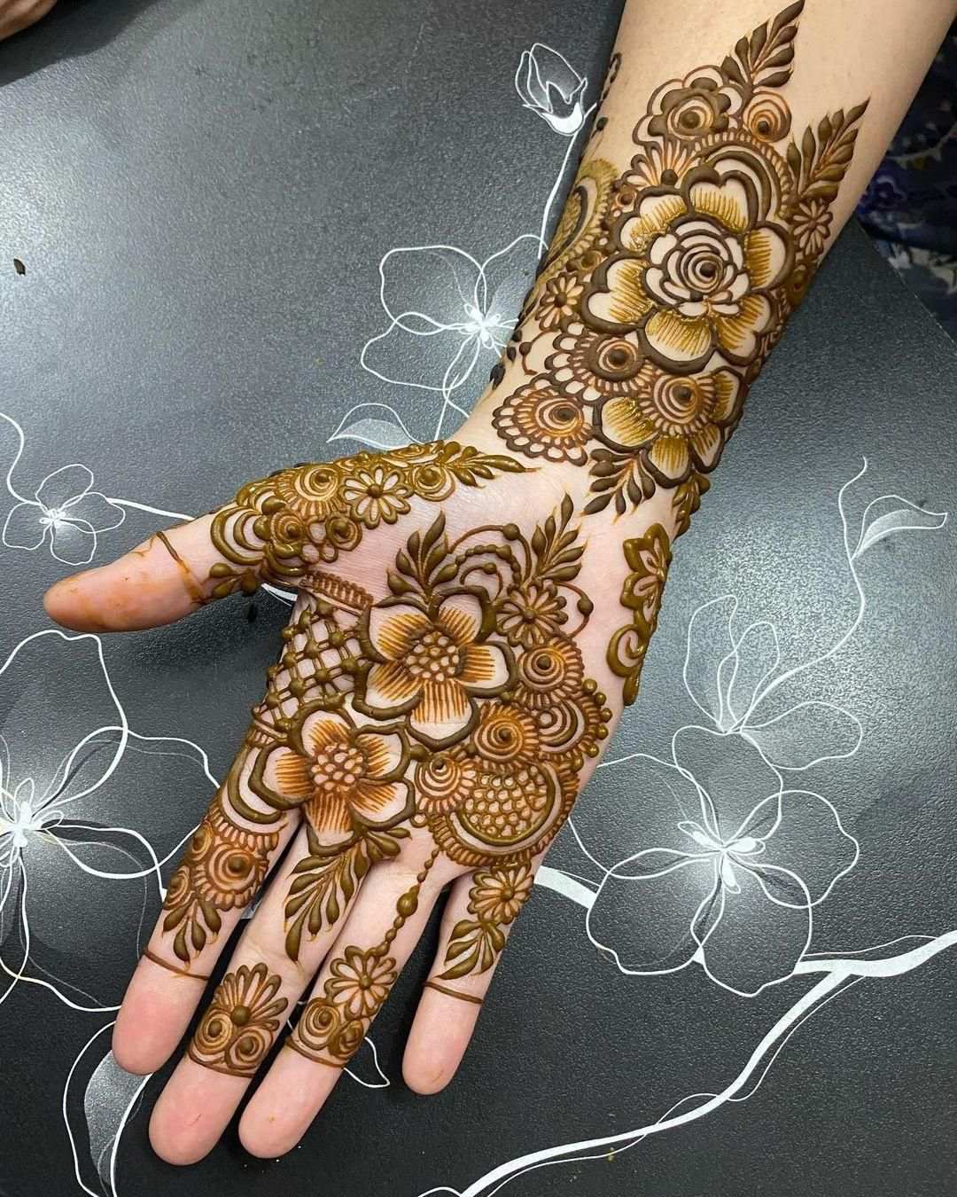 Full Hand Mehndi Design, Stylish Full Hand Mehndi Design 106
