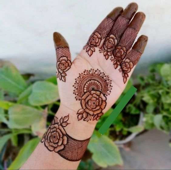 Front Hand Simple Mehndi Design, Front Hand Mehndi Design 63