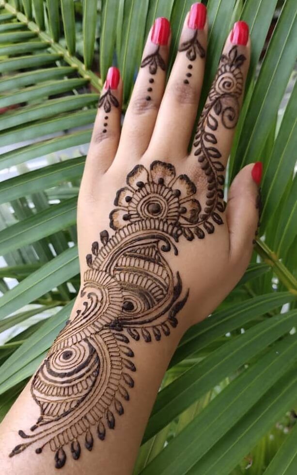 Back Hand Mehndi Design, Stylish Back Hand Mehndi Designs 46