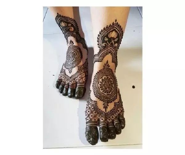 Leg Mehndi Design, Stylish Leg Mehndi Design 42