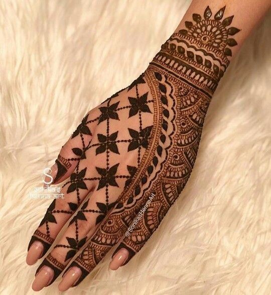 Back Hand Mehndi Design, Stylish Back Hand Mehndi Designs 40