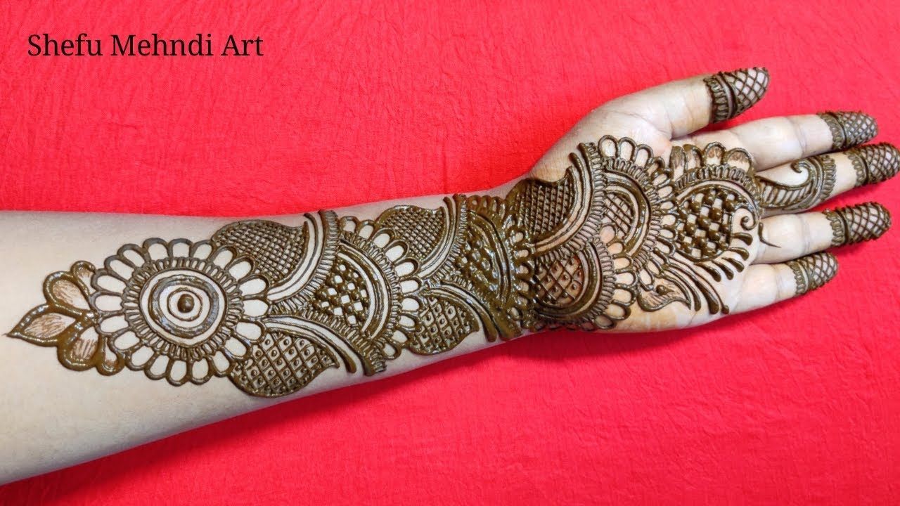 Back Hand Mehndi Design, Stylish Back Hand Mehndi Designs 162