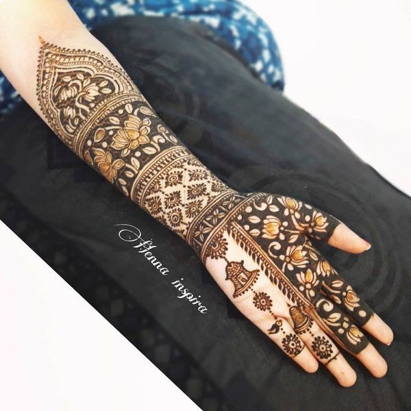 Front Hand Simple Mehndi Design, Front Hand Mehndi Design 15