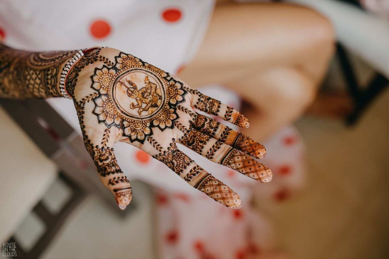 Front Hand Simple Mehndi Design, Front Hand Mehndi Design 29
