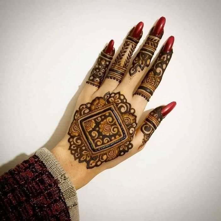 Back Hand Mehndi Design, Stylish Back Hand Mehndi Designs 74