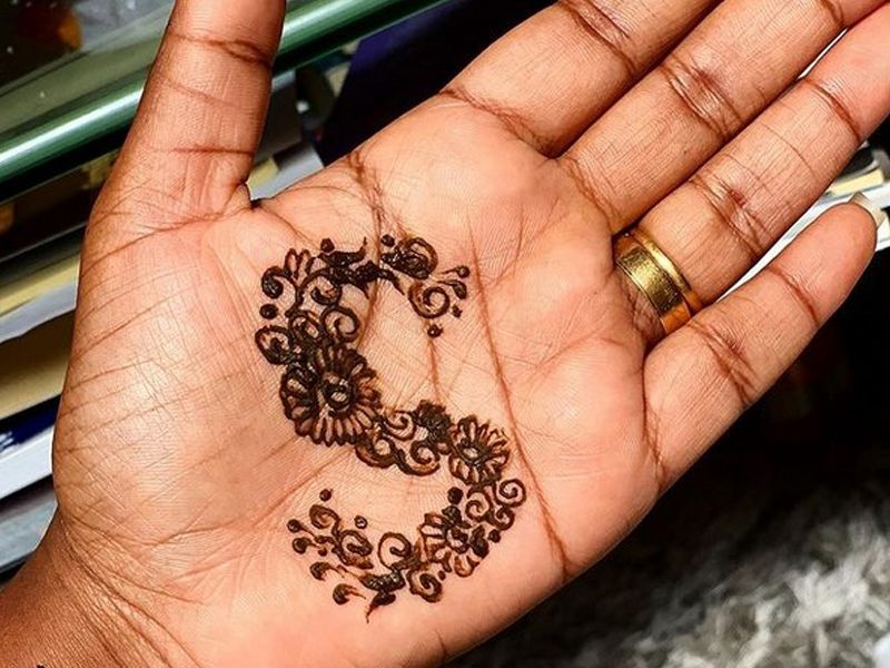 Back Hand Mehndi Design, Stylish Back Hand Mehndi Designs 145