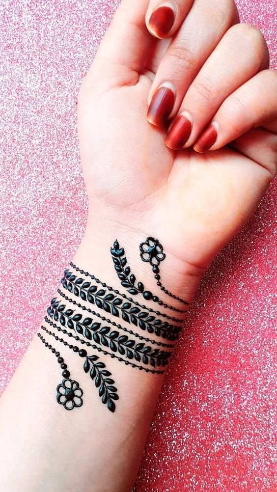 Front Hand Simple Mehndi Design, Front Hand Mehndi Design 35