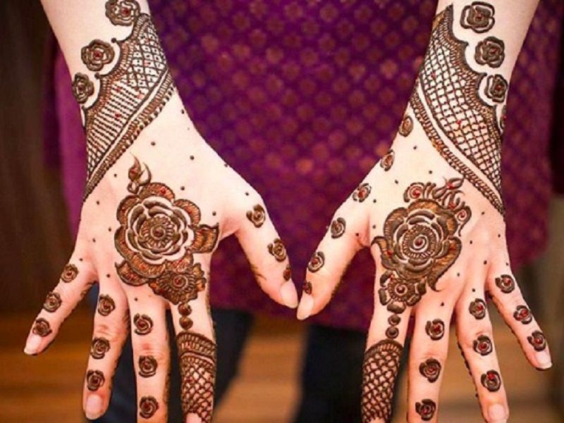Back Hand Mehndi Design, Stylish Back Hand Mehndi Designs 114