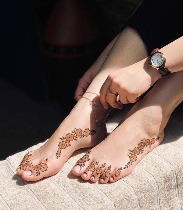 Foot Mehndi Design, Simple Easy Foot Mehndi Design