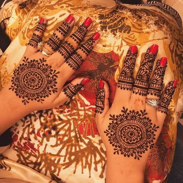 Back Hand Mehndi Design, Stylish Back Hand Mehndi Designs 49