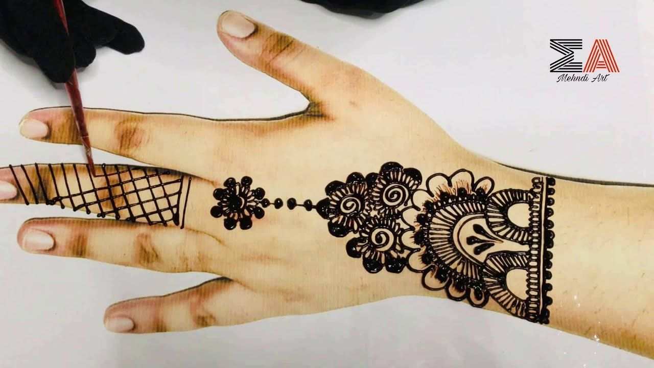 Back Hand Mehndi Design, Stylish Back Hand Mehndi Designs 160