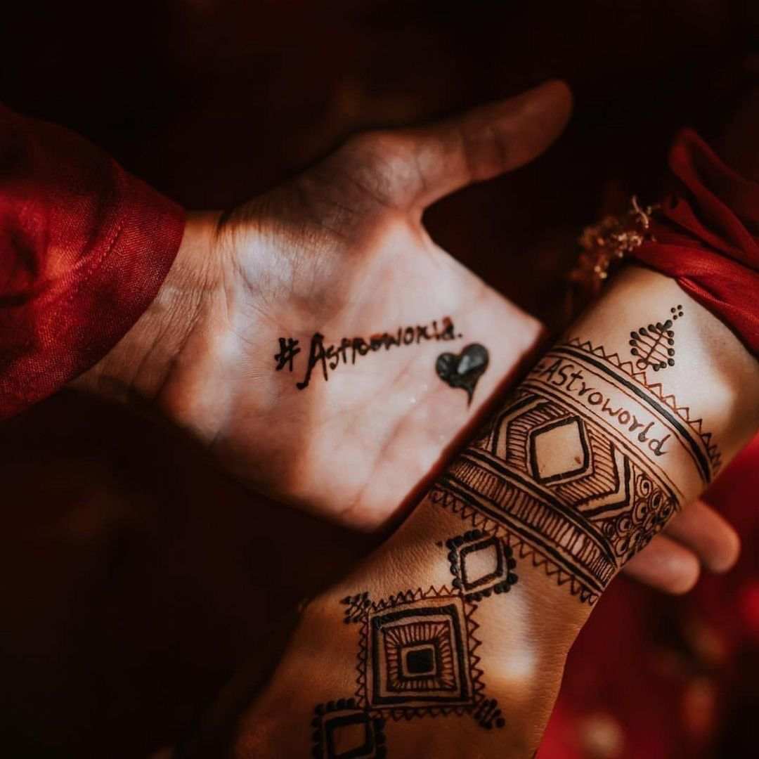 Front Hand Simple Mehndi Design, Front Hand Mehndi Design 31