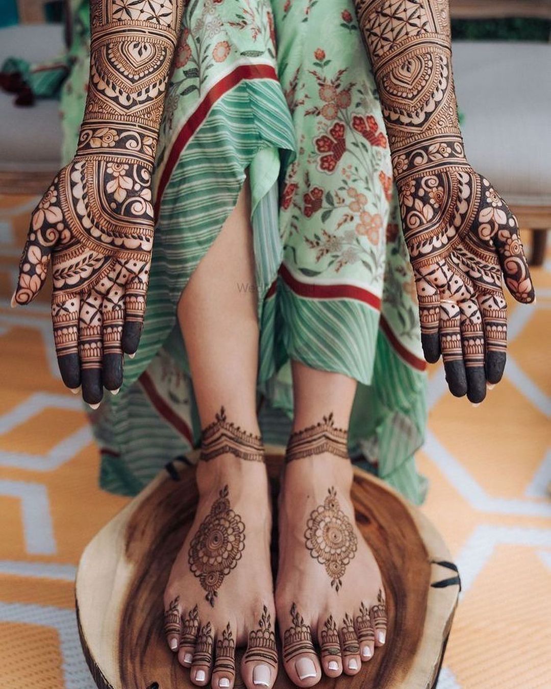 Full Hand Mehndi Design, Stylish Full Hand Mehndi Design 34