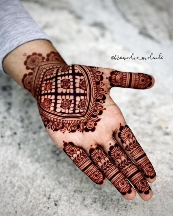 Front Hand Simple Mehndi Design, Front Hand Mehndi Design 17