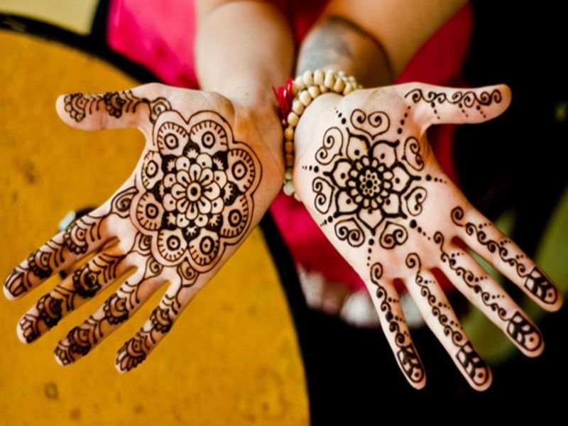 Back Hand Mehndi Design, Stylish Back Hand Mehndi Designs 165