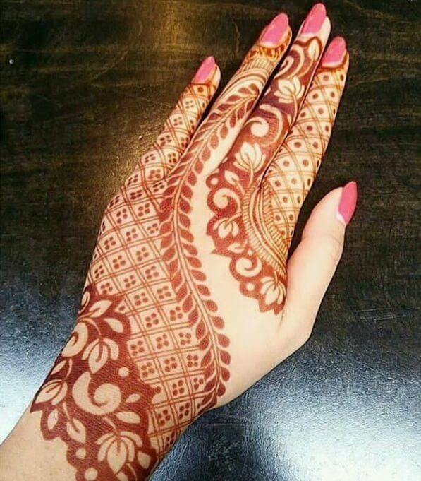 Back Hand Mehndi Design, Stylish Back Hand Mehndi Designs 90