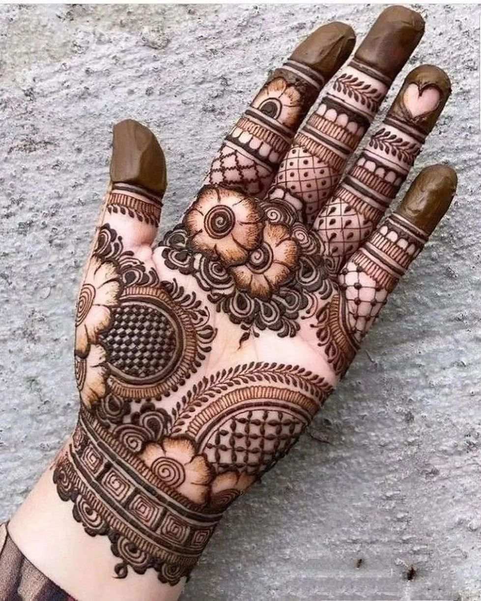 Front Hand Simple Mehndi Design, Front Hand Mehndi Design 27