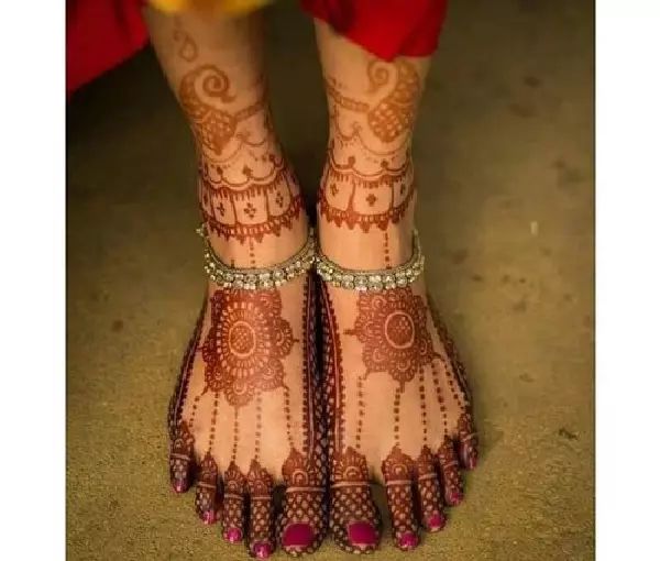 Leg Mehndi Design, Stylish Leg Mehndi Design 37