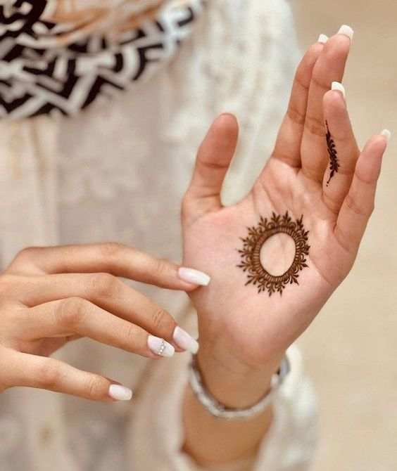 Front Hand Simple Mehndi Design, Front Hand Mehndi Design 92