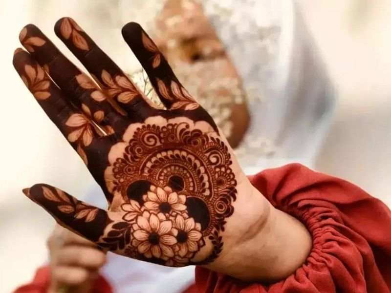 Back Hand Mehndi Design, Stylish Back Hand Mehndi Designs 155