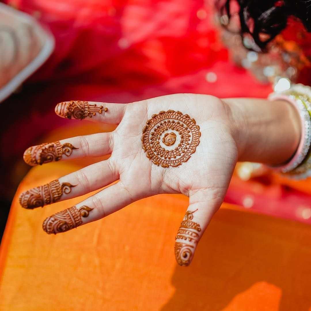 Front Hand Simple Mehndi Design, Front Hand Mehndi Design 20