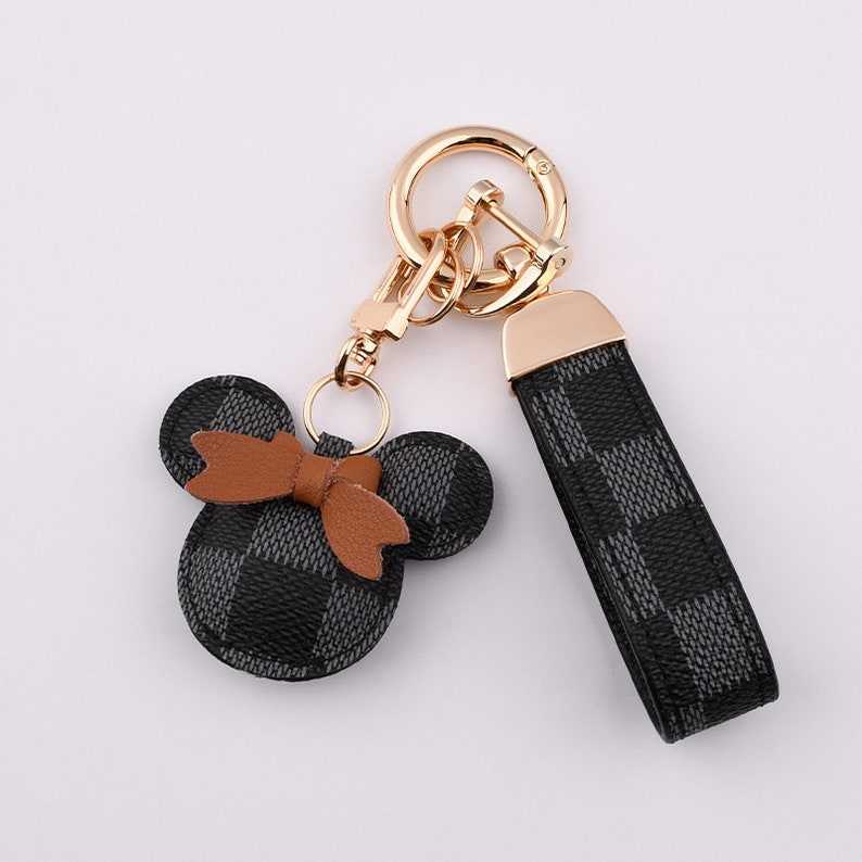 LV Keychain Cute Mickey Minnie Mickey Mouse Keychain