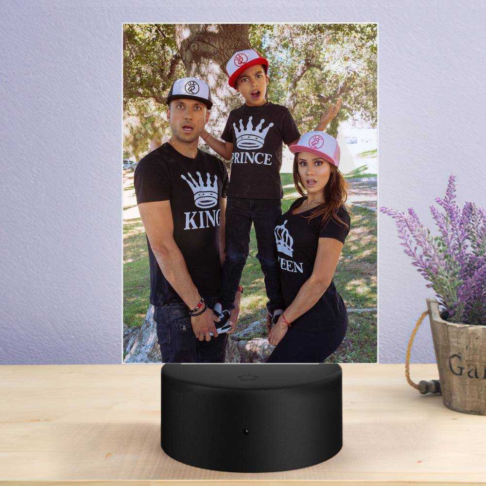 Royalty Family Lamp Classic Celebrity Night Light The family by Royalty Family Lamp with Plastic Base