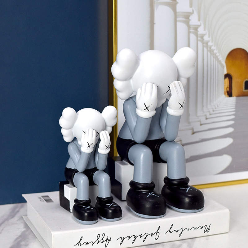 Kaws x Vinyl Figure