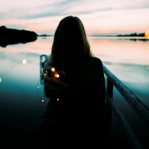 Alone Sad Girl Dp,  Alone Sad Girl Dp For Facebook, Sad Alone Girl Dp For Whatsapp 23