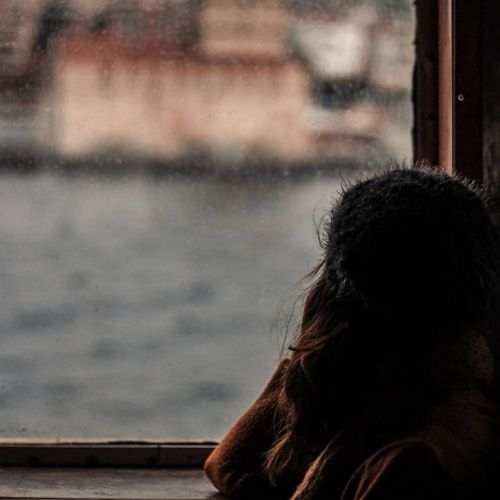 Alone Sad Girl Dp,  Alone Sad Girl Dp For Facebook, Sad Alone Girl Dp For Whatsapp 11