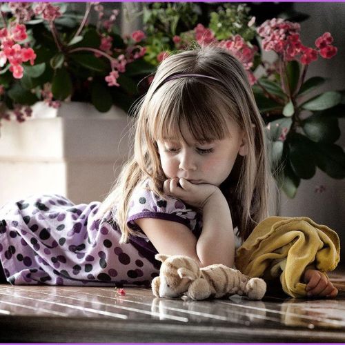 Sad Baby Girl Dp, Sad Images Dp Girl 13