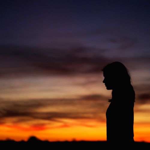 Alone Sad Girl Dp,  Alone Sad Girl Dp For Facebook, Sad Alone Girl Dp For Whatsapp 35